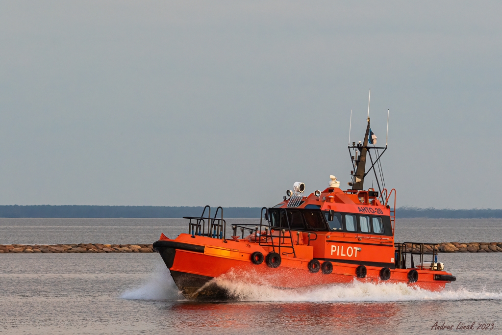 BK8A4426-Edit copy.jpg